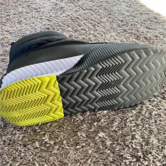 Out N About Ill Puffy Zip Boots Size 9.5 - Picture 2 of 8